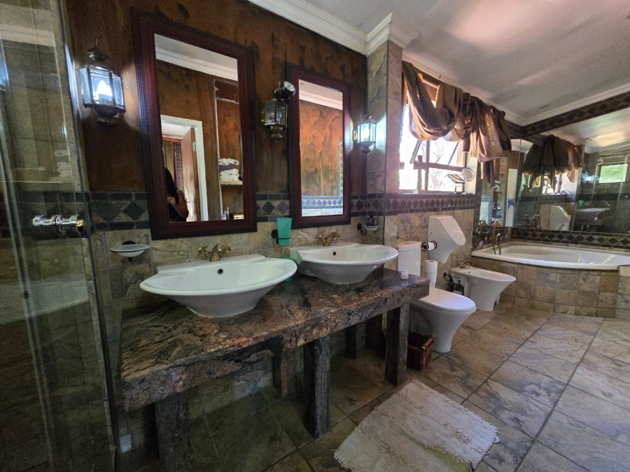  Bedroom Property for Sale in Bult North North West